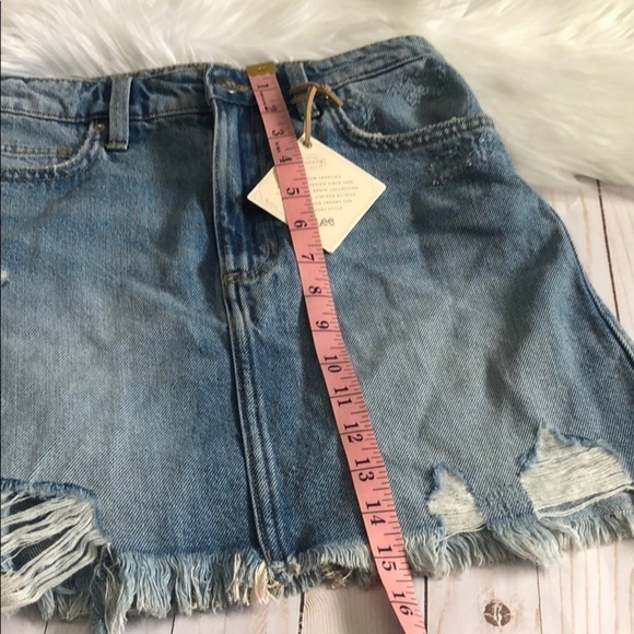Lee distressed denim skirt size 26. NWT. - Picture 11 of 11
